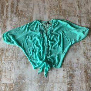 BKE Boutique Teal Flowy Top with Lace Detail on Back